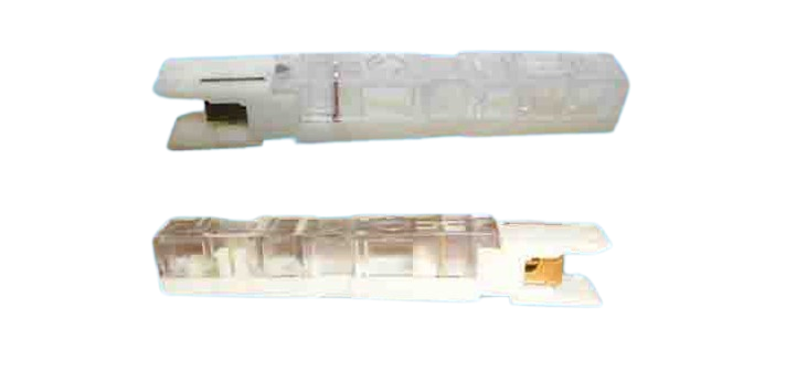 1 PAIRS PLUG  110 TYPE GOLD-PLATED ON THE METAL
